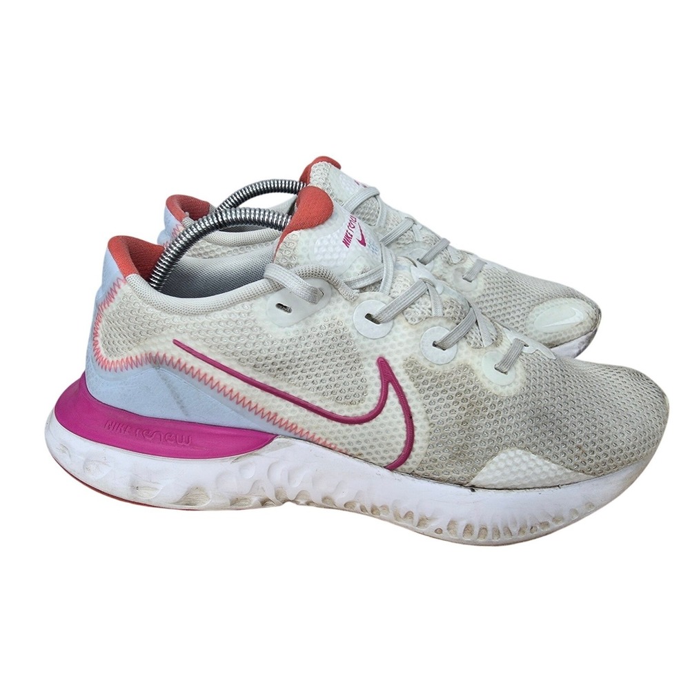 Nike Renew Run Running Shoes Womens 11 W Summit White Pink Sneakers CW7436-100